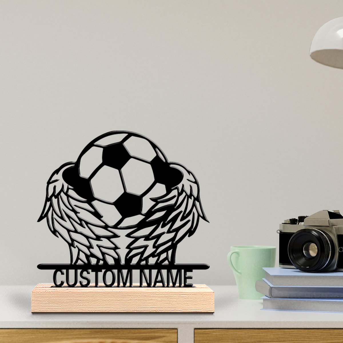 Art Y Craft - 1 Stück Flügelfußball-Blechstatue mit individuellem Text,